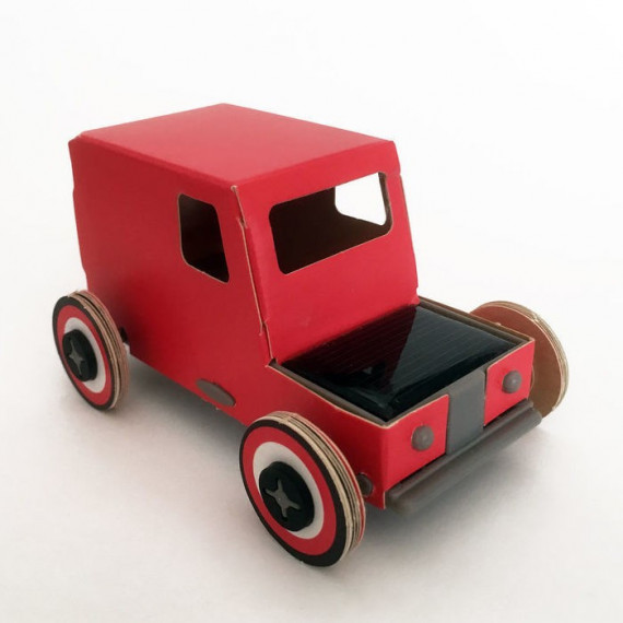 Autogami rouge 'tomate', voiture solaire