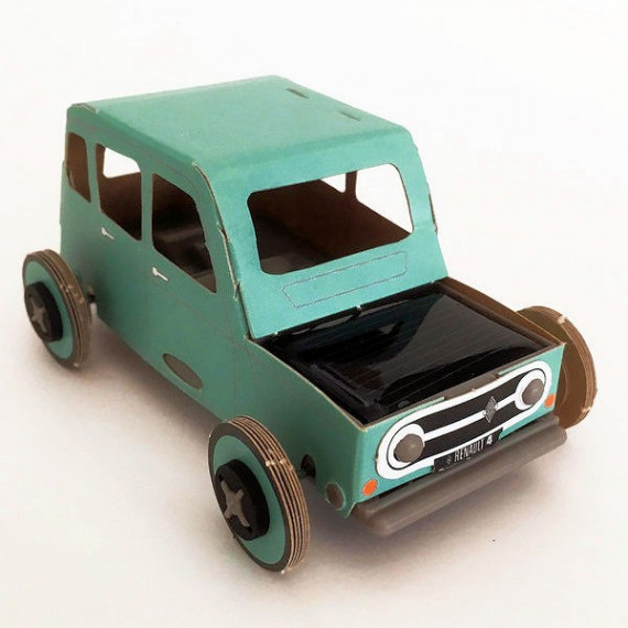 Autogami Renault 4L bleu turquoise, voiture solaire