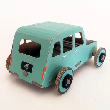Autogami Renault 4L bleu turquoise, voiture solaire