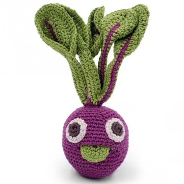 Hochet betterave en crochet "The veggy toys", coton bio