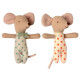 Bébés souris jumeaux dans leur boîte Maileg