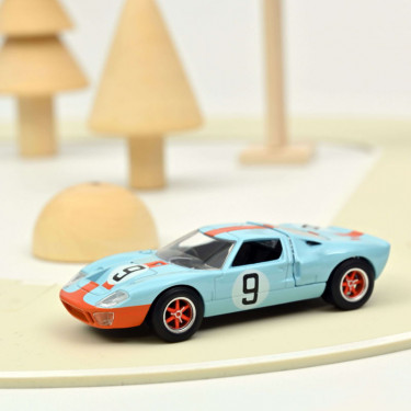 Ford GT 40 Le Mans 1968 n°9 Norev 1-43