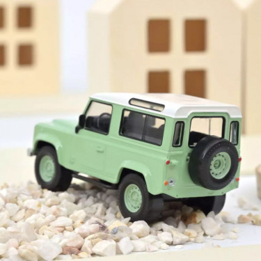 Land Rover Defender 1995 vert Norev 1-43