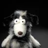 Detective Disaster, chien en peluche SIGIKID Beasts 39735