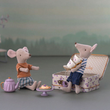 Service à thé "Plaisir de l'après-midi - Madelaine Violette" pour souris Maileg