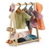 Grand portant vêtements & 3 cintres, accessoire pour poupée POMEA de Djeco 7782