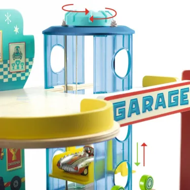 Garage en bois Crazy Motors DJECO 5495: station d’ascenseur et garage coloré pour voiture miniature.