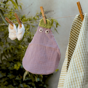 Doudou "Aubergine" en coton bio - Myum - The veggy toys