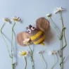 Jouet apaisant "Abeille" en crochet en coton bio - Myum -The veggy toys
