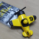 Avion Playforever jaune 'Mimmo'