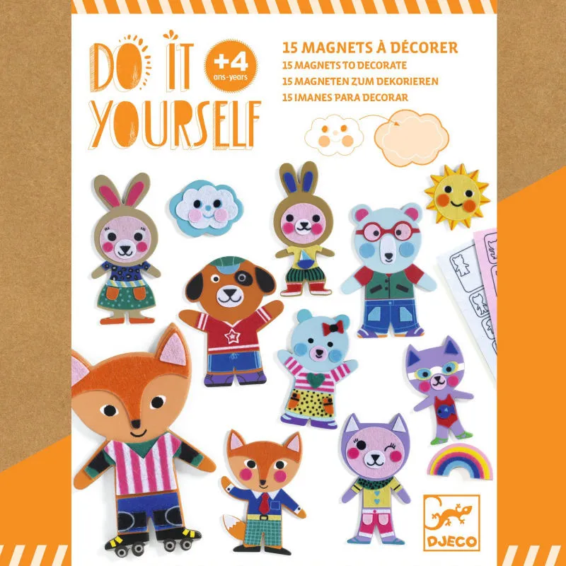 Dèsigne une planche de 15 magnets animaux à décorer Funky family DJECO 7919, avec mascottes animales colorées sur fond blanc.