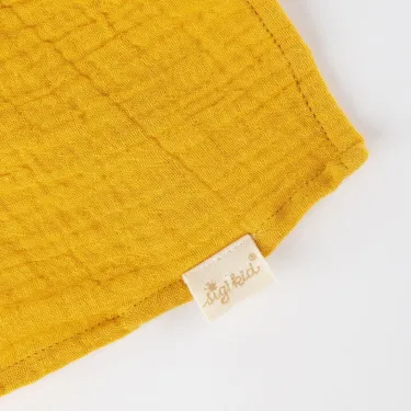 Doudou girafe en mousseline de coton jaune moutarde SIGIKID 39926