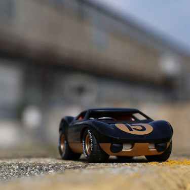 Voiture Playforever mini Ken Cave noire