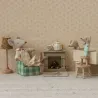 Cheminée miniature vintage blanche pour souris Maileg