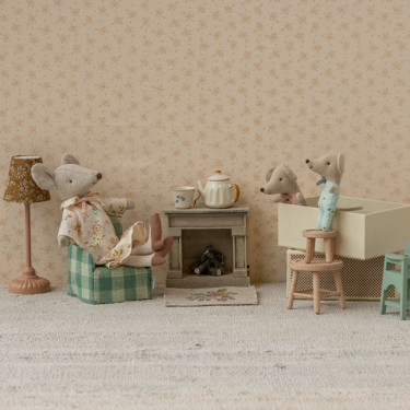 Bébés souris jumeaux dans leur boîte Maileg