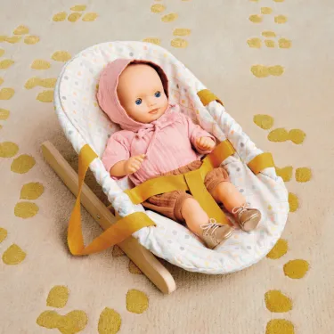 Tenue Peach, vêtement de poupée POMEA de Djeco 7897