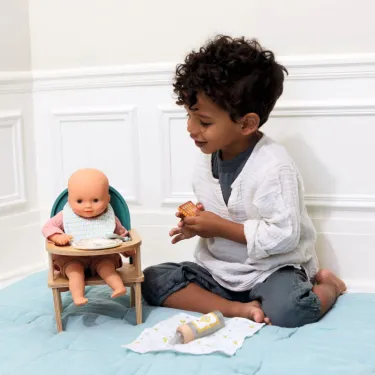 L'heure du repas, accessoire pour poupée POMEA de Djeco 7855