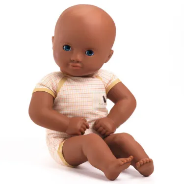 Poupée "Baby Issoria" POMEA de Djeco 7869