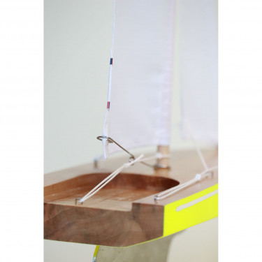 Voilier TIROT en bois "Le Korrigan"