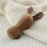 Hochet lapin en lin - Lullaby friends Maileg - tissu couleur chocolat