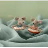 Petite soeur souris de plage avec bouée Maileg - Pois rouges