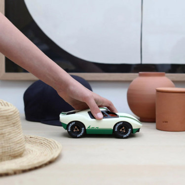 Voiture Playforever mini Ken Cline blanc