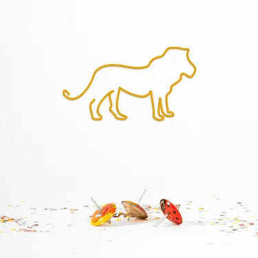 Lion theLine