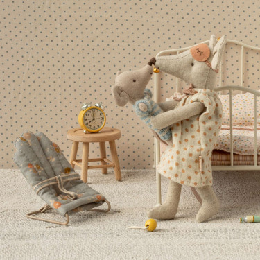 Siège transat pour bébé souris et lapins Maileg - Tissu fleuri bleu