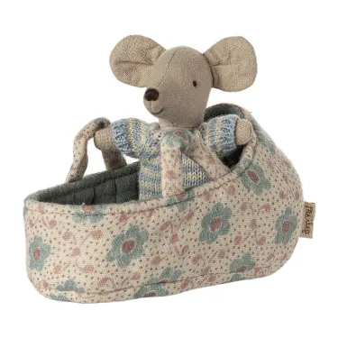Bébé souris dans son couffin Maileg - Bleu