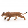 Lionne chassant PAPO 50251