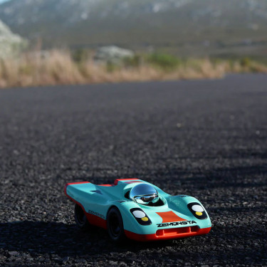 Voiture Playforever Zemonsta Klaus