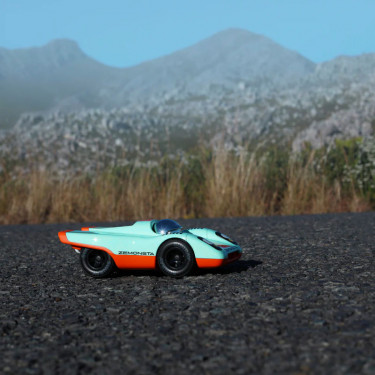 Voiture Playforever Zemonsta Klaus