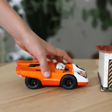 Voiture Playforever Zemonsta Egon