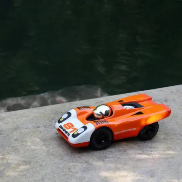 Voiture Playforever Zemonsta Egon