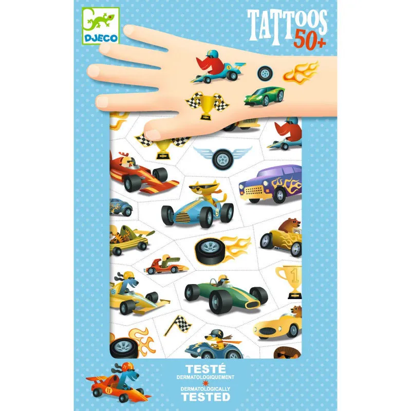 Tatouages éphémères « Bolides » DJECO 9916, motif voitures de course colorées sur fond bleu à pois.