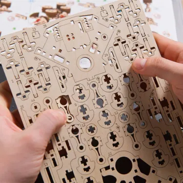 Moteur V8 Ugears