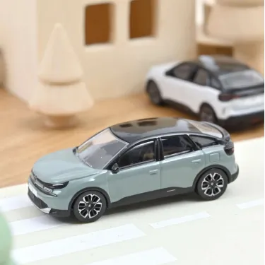 Citroën C4 2025 Vert Manhattan - voiture jouet Norev 1/64