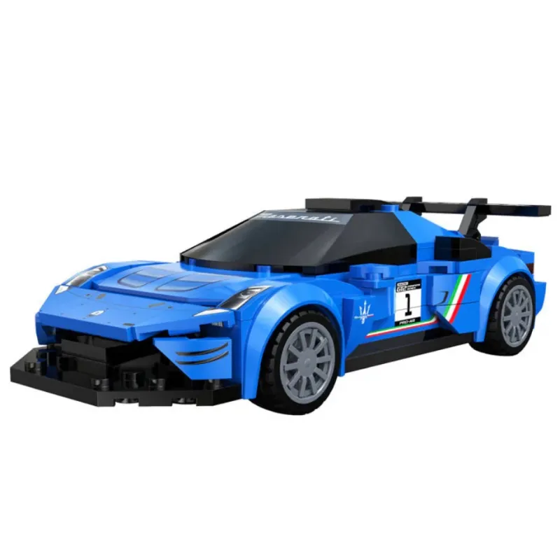 Voiture de course Maserati MC20 GT2 en briques Cada, bleu, avec spoiler arrière et décorations racing, 240 pièces.