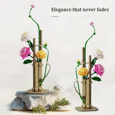 Kit de construction Cada fleurs printemps avec plus de 600 pièces, fleurs colorées entourant une structure beige sur socle rocheux.