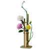 Kit de construction Cada fleurs printemps, vase en briques beige avec des fleurs colorées (blanc, pink, jaune) et tiges longues vertes.