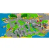 Plan du tapis de jeu course cycliste NOREV 110x55 cm: circuit routier coloré avec obstacles, arches et bannières, zones vertes et bâtiments. Jeu enfant.