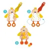 Points et pompons - Dans le ciel DJECO 0964 : poupon oiseau jaune et blanc, bouchon coloré et pompons orange, étapes d’assemblage n°1 à 3.
