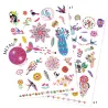 Planche de tattoos métallisés “Plume color” DJECO 9615 avec motifs colorés (oiseaux, fleurs, plumes) à coller.
