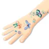 Tatouages Papillons de rêve DJECO 9249 sur poignet: papillons colorés et motifs floraux décorent l' avant-bras.