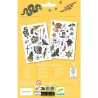 Tatouages Bang Bang DJECO 9577 : feuilles de tatouages colorés sur fond jaune, avec motifs serpent, pistolet, flèche, dinosaure et accessoires; blister vue du verso.