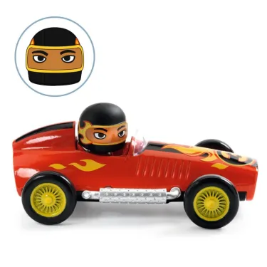 Voiture de course rouge Crazy Motors avec pilote miniature noir et casque, flammes jaunes et échappement argenté